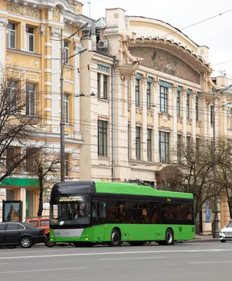 File:Троллейбус PTS-12 на пробеге в честь 82-летия Харьковского троллейбуса,  01.05.2021.jpg - Wikimedia Commons