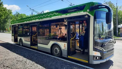 Новые троллейбусы на автономном ходу будут яркими: волгоградцам предлагают  выбрать дизайн