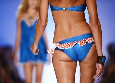 Mercedes Terrell | Girls foto, Bikinis, High neck bikinis