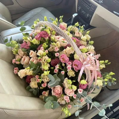 Красивые цветы в машине - 82 фото