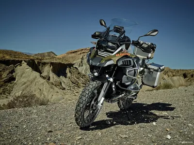 Лучшие фото туристических мотоциклов в HD качестве