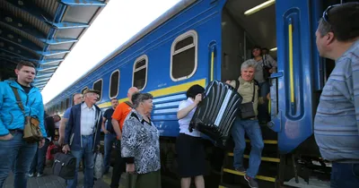 В Украине запустили \"Поезд к победе\", вагоны которого посвящены временно  оккупированным территориям - МЕТА