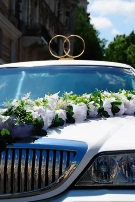 Украшение свадебного автомобиля фото 