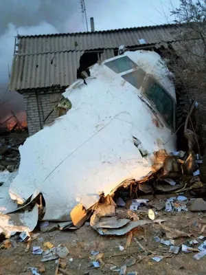 В Чечне легкомоторный самолет упал на жилой дом — РБК