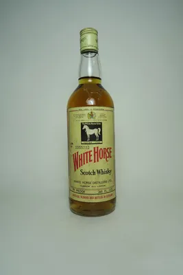 Виски White Horse (Вайт Хорс): «противоречивый» купажированный скотч родом  из Шотландии - Международная платформа для барменов Inshaker