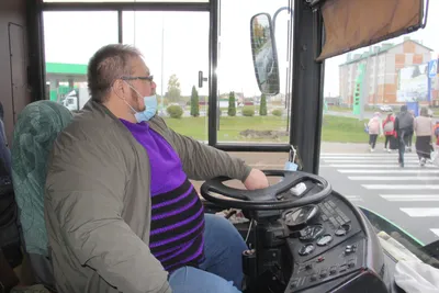 Права проверяли каждые 100 метров»: Как работает первая женщина-водитель  автобуса в Нижнем Новгороде - KP.RU