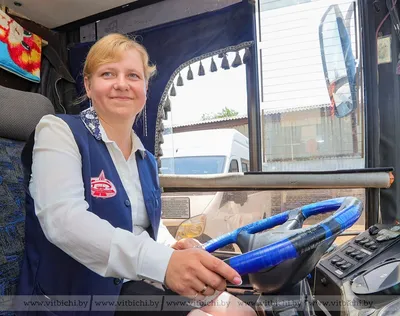 В Саратове водитель автобуса получила штраф за просмотр TikTok за рулем -  Газета.Ru | Новости