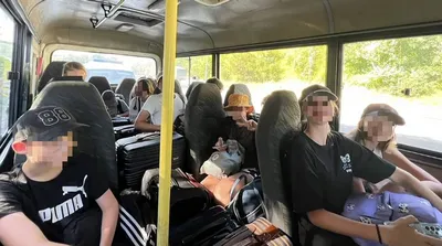 В Омске водитель автобуса помог найти потерявшуюся девочку | Общество |  Омск-информ