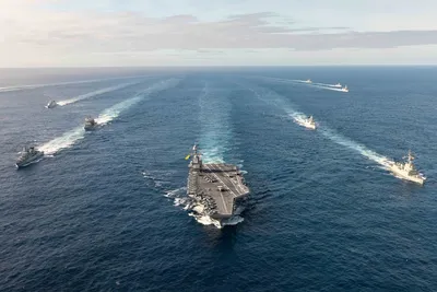 Корабли военно-морских сил США находятся в составе группы кораблей в  составе ударной группы \"Джон С. - PICRYL Изображение в общественном  достоянии