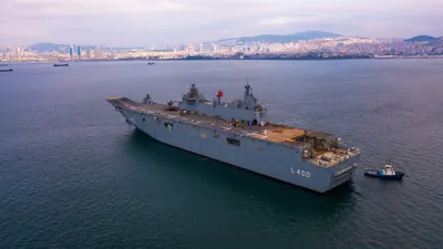 Турция ввела в строй свой самый большой военный корабль — первый в мире  носитель БПЛА