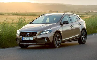 2007-2010 Volvo C30 used car review - Drive