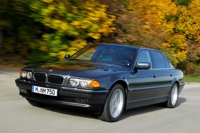 BMW 7 серии - краткая история 7 поколений