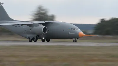 На видео сняли новую базу самолетов Руслан, она не в Украине — УНИАН