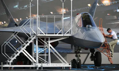 Модель самолета Су-57 (М1:48, 052, Камуфляж) – купить в интернет-магазине,  цена, заказ online