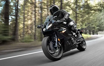 Фото Yamaha мотоциклов: наслаждение скоростью и стилем