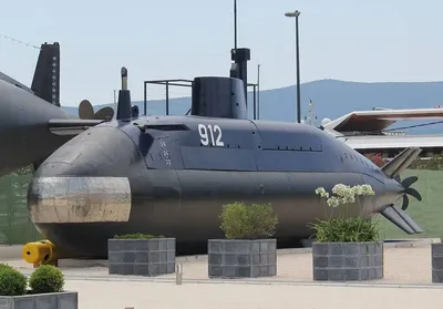 Abandoned submarines | Атомная подводная лодка, Подводные лодки, Лодка