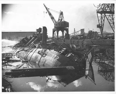 Как сегодня выглядят заброшенные подводные лодки и базы разных времен -  Рамблер/новости