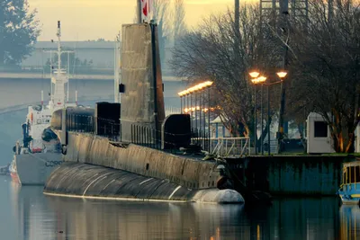 Самые странные заброшенные подводные лодки и базы - Рамблер/новости