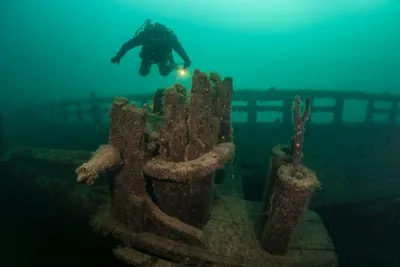 Покажи старые затонувшие корабли …» — создано в Шедевруме