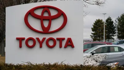 Toyota остановила работу девяти заводов - Dexpens