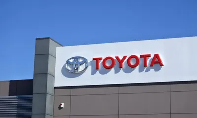 Toyota остановила производство на всех заводах в Японии - Delfi RU
