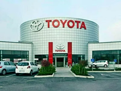 Toyota остановила производство на всех заводах в Японии