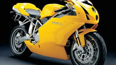 Фото желтого мотоцикла в HD качестве
