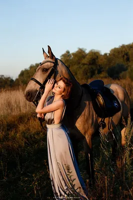 Женщины садятся на лошадь, чтобы испытать .... | Рок-н-ролл | Дзен