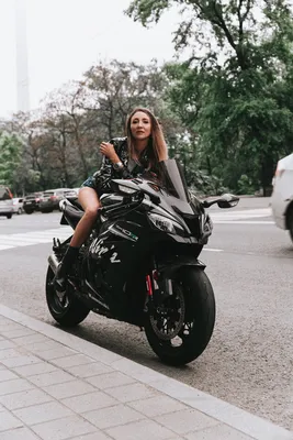Новые фото женских мотоциклов в высоком разрешении