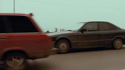 Фильм Жмурки чёрная BMW E34 едет…» — создано в Шедевруме
