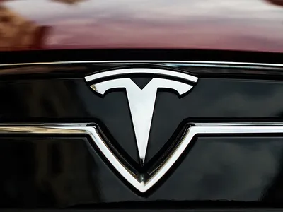 В Германии зафиксировали уникальный случай с Tesla | Комментарии Украина