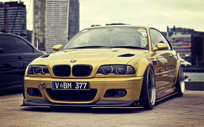 Золотой BMW M4 в исполнении Zito Wheels
